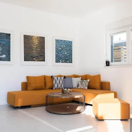Villa Luxury Bellavista - Four Bedroom With Pool *