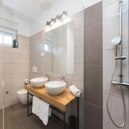 Luxury Bellavista - Four Bedroom With Pool Villa *