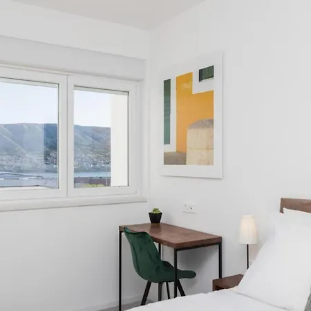 Luxury Bellavista - Four Bedroom With Pool Villa Pag Town