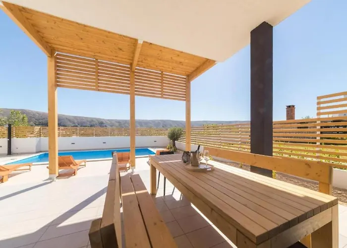 Βίλα Luxury Bellavista - Four Bedroom With Pool